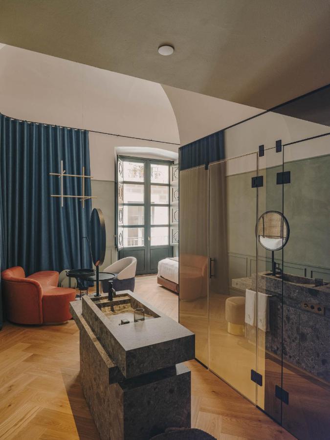 Hotel Palau Fugit Жирона Экстерьер фото