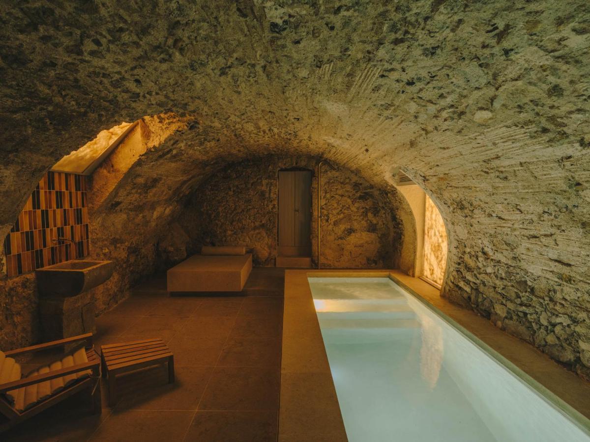 Hotel Palau Fugit Жирона Экстерьер фото
